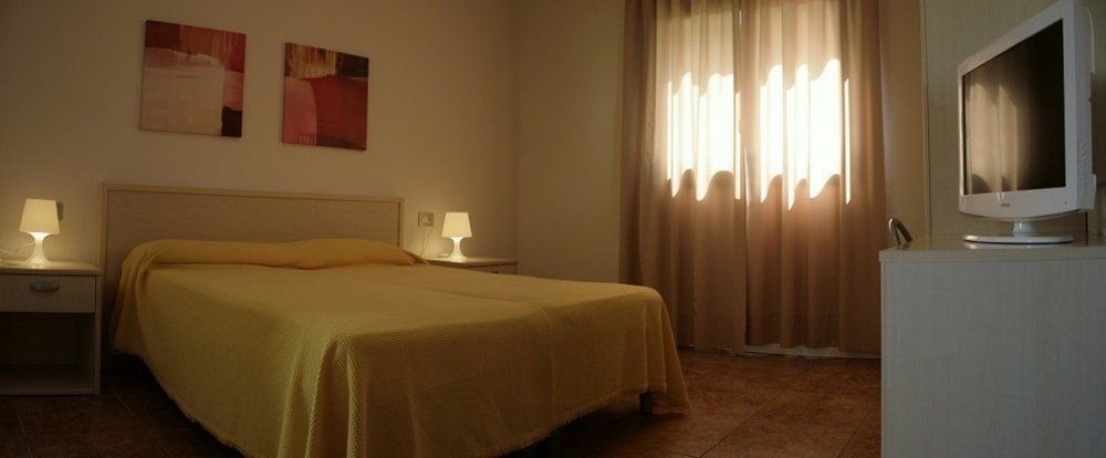 Villaggio Mithos Misano Adriatico Esterno foto