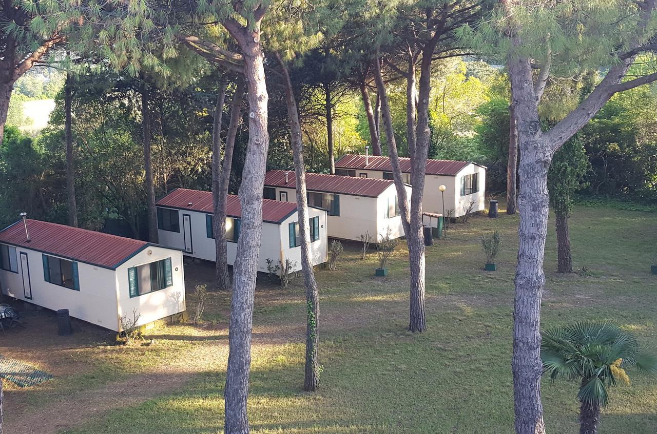 Villaggio Mithos Misano Adriatico Esterno foto