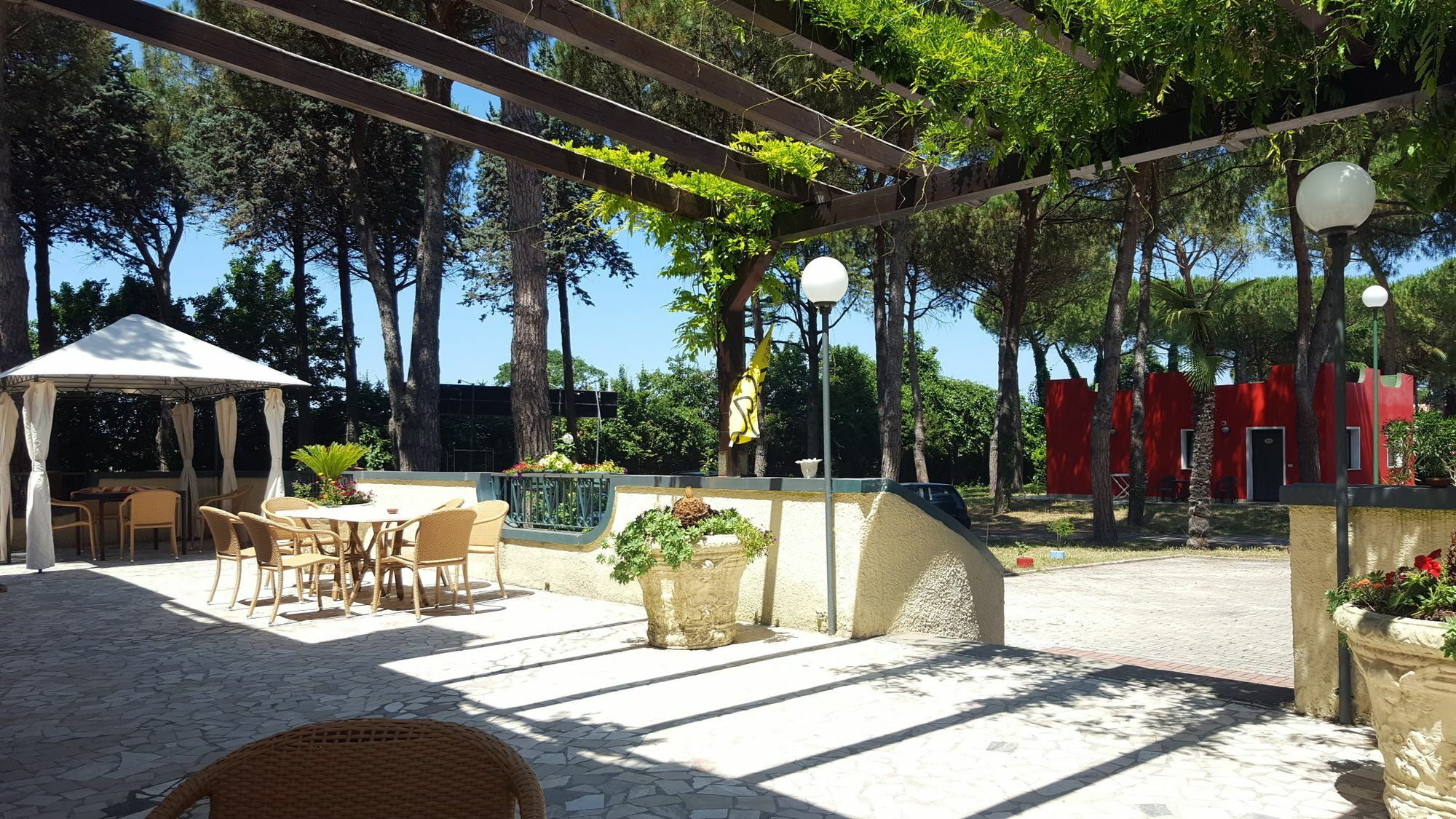 Villaggio Mithos Misano Adriatico Esterno foto